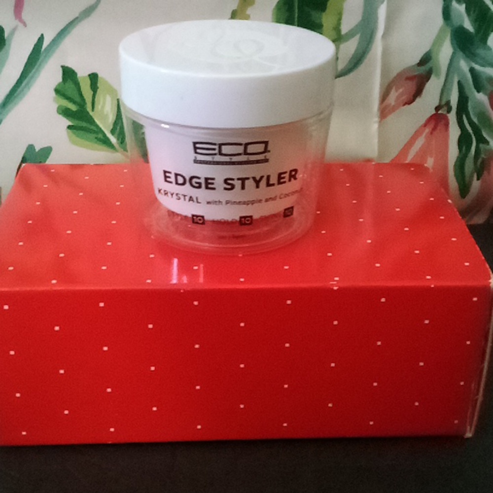 NWOT Eco edge styler Krystal with pineapple and coconut